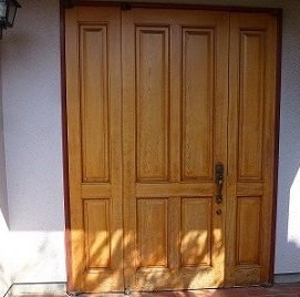 木製玄関ドア塗装板橋区仕上げ 木製玄関ドア塗装板橋区工事前