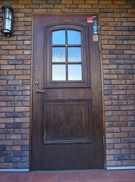 木製玄関ドア塗装浦安市工事前 スウェーデン玄関ドア塗装工事前千葉県浦安市