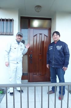 所沢市ヤマハ玄関ドア塗装2お客様