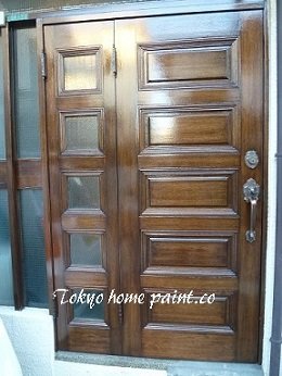 豊島区木製玄関ドア塗装仕上げ